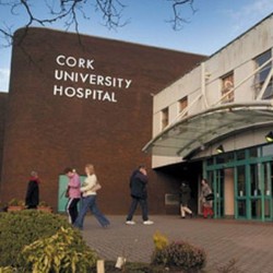 Szpital w Cork zaleca pacjentom rozważenie innych opcji przed wizytą w izbie przyjęć
