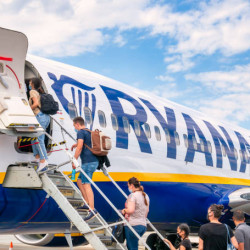 Ryanair zapewni nawet 2 tys. miejsc pracy, ale to trochę potrwa