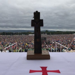 Liczba katolików w Irlandii ciągle spada
