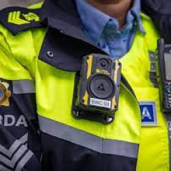 Policjanci w przyszłym roku będą wyposażeni w kamery i paralizatory