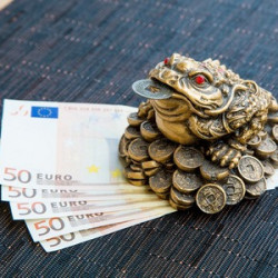 Mieszkańcy Luksemburga, Malty i Irlandii najbogatsi w strefie euro