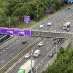 114 tys. euro dla ośmiu kierowców za niepłacenie za przejazd autostradą M50