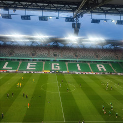 Legia ograła Walijczyków 6:0, ale na pustym stadionie