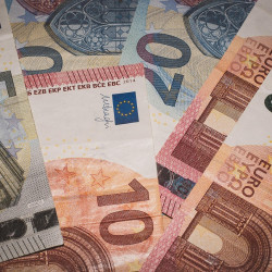 Irlandia przewiduje niższe przychody z podatku od osób prawnych w tym roku