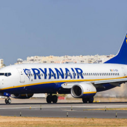 Ryanair otworzył bazę w Tiranie. Loty do Dublina