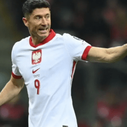 Urban powołał kadrę. Wraca Lewandowski – jako kapitan
