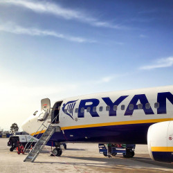 Ryanair od listopada zaostrza przepisy dla pasażerów