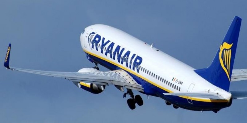 Ryanair przewiózł w styczniu 7 mln pasażerów. Mniej niż w grudniu