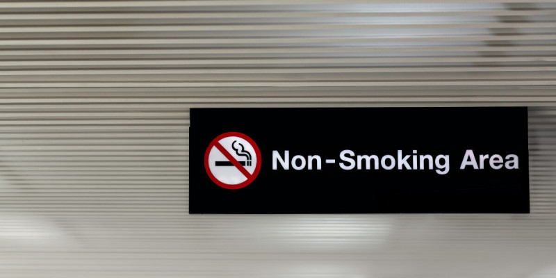 Polska do 2030, roku wprowadzi zakaz sprzedaży papierosów
