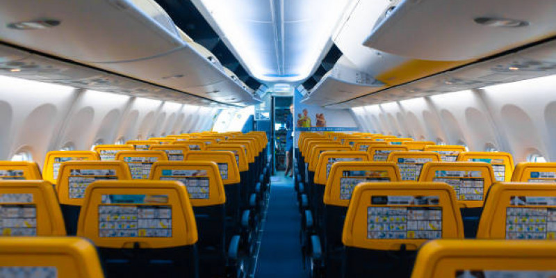 Ryanair na święta doda nowe trasy i obniży ceny biletów
