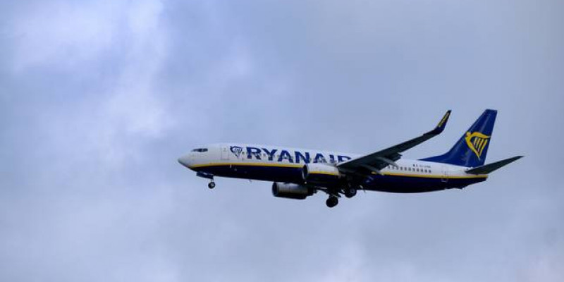 Pasażer Ryanair zmarł w trakcie lotu