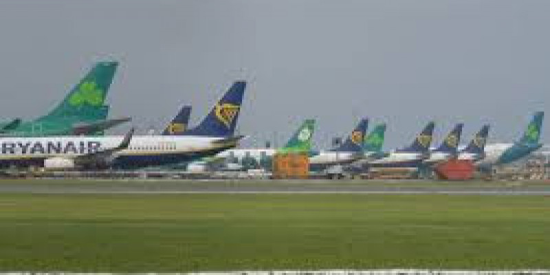 Święcenia samolotów na lotnisku w Dublinie w grudniu