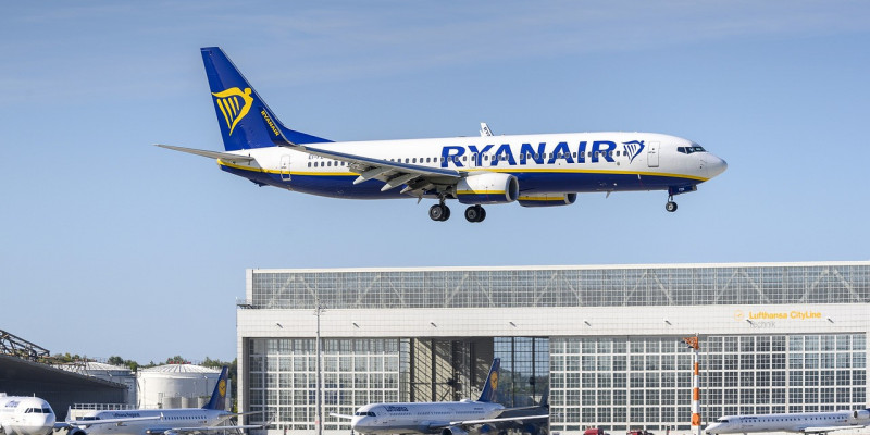 Ryanair stawia na loty z Cork