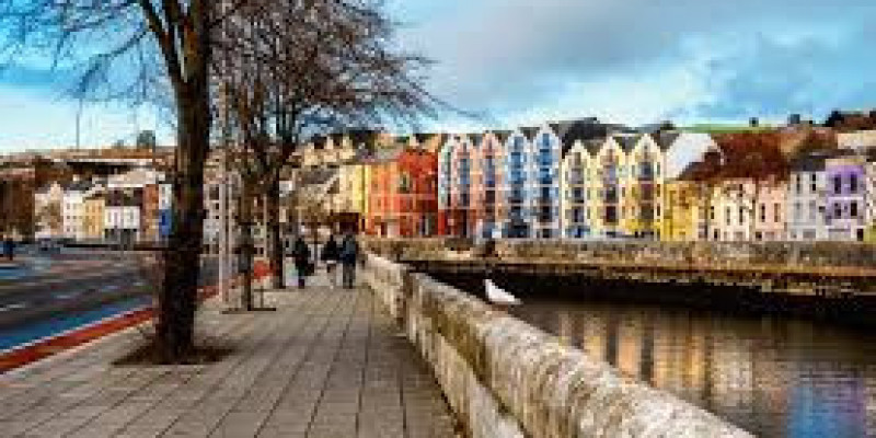 Cork uruchamia strażników miejskich w centrum