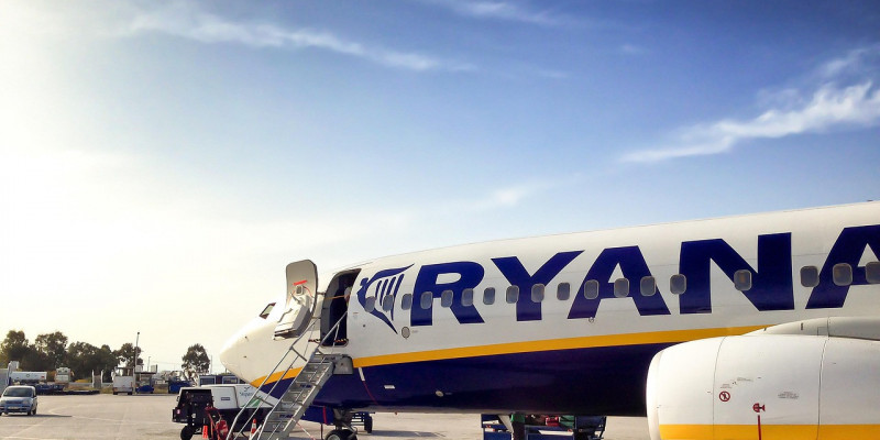 Ryanair od listopada zaostrza przepisy dla pasażerów